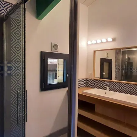 Spacieux A Saint-pierre-du-mont 200 M² Avec Jardin